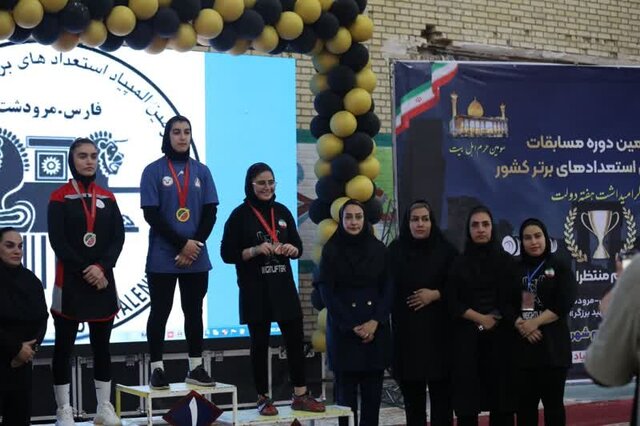 تاریخ‌سازی دختران وزنه‌بردار  کرمانی در مسابقات المپیاد استعدادهای برتر کشور