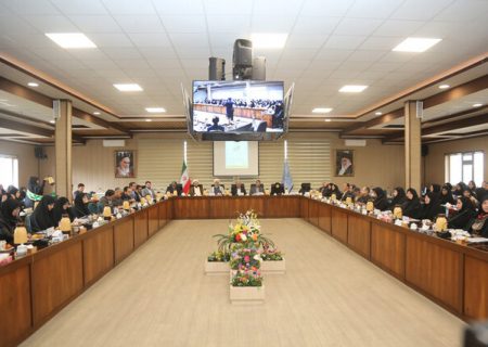 اولین همایش ملی زن در صد سال اخیر در دانشگاه محقق اردبیلی برگزار شد