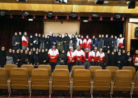 تلاش برای گسترش فعالیت بانوان در هلال احمر