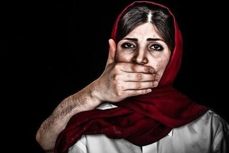 اینکه صرفا زنان را مسئول کارهای خانه بدانیم خشونت پنهانی است