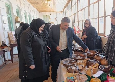 برپایی نمایشگاه یلدایی بانوان کارآفرین در آستارا