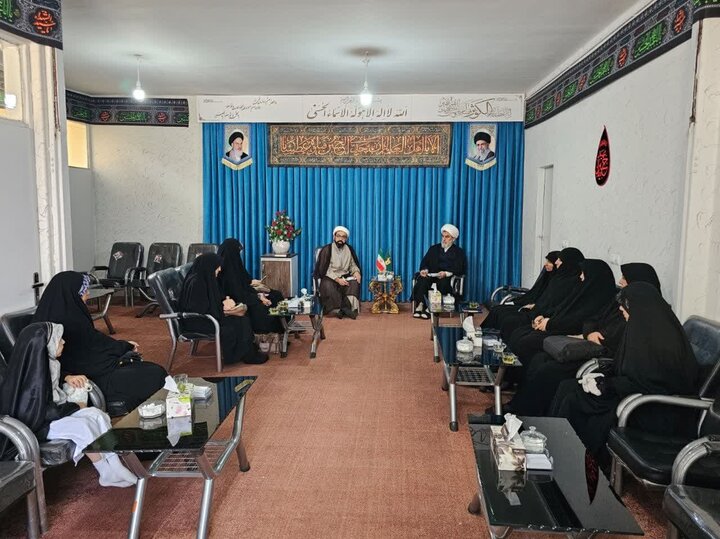 بانوان مروجان اصلی ارزشهای دینی و سبک زندگی اسلامی هستند