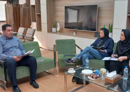 دیدار سرمربی و مدیر تیم ملی فوتسال زنان با رئیس کاروان بازی‌های کشورهای اسلامی