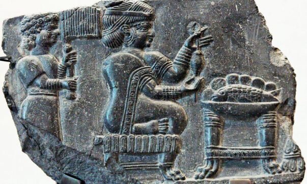 پدرسالاری و زنستیزی در ایران باستان