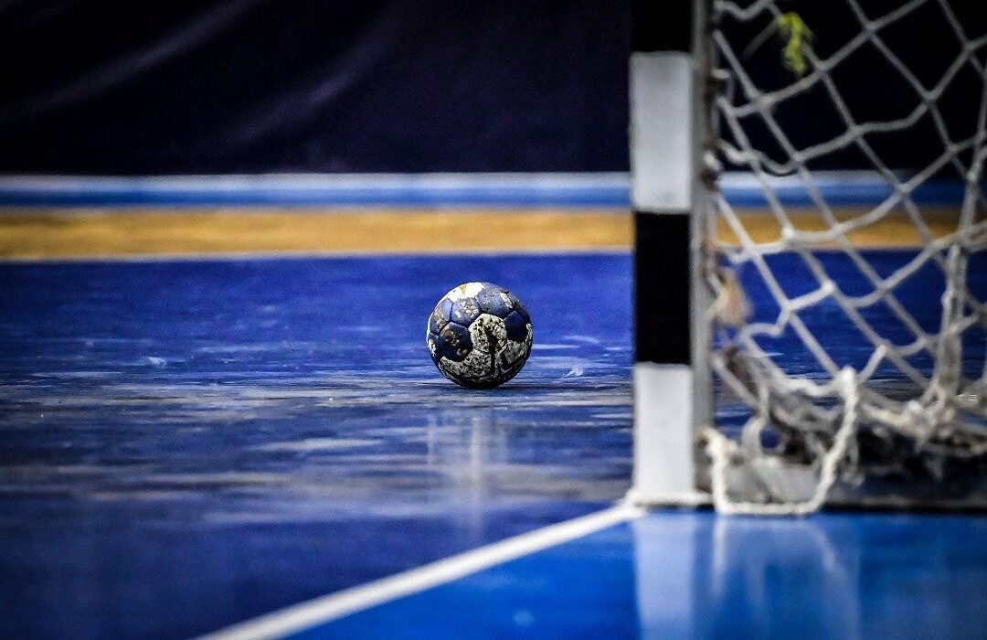 یک برد پرگل دیگر به نام دختران هندبالیست