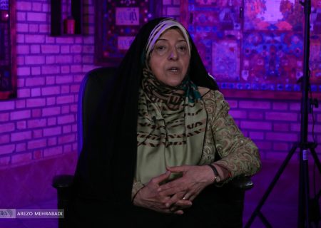 ابتکار: رئیس‌جمهور از بعضی دستگاه‌های اجرایی ناراضی است/ فیلترینگ برای مسائل اجتماعی، اقتصادی و حتی امنیتی آسیب‌زا بوده است