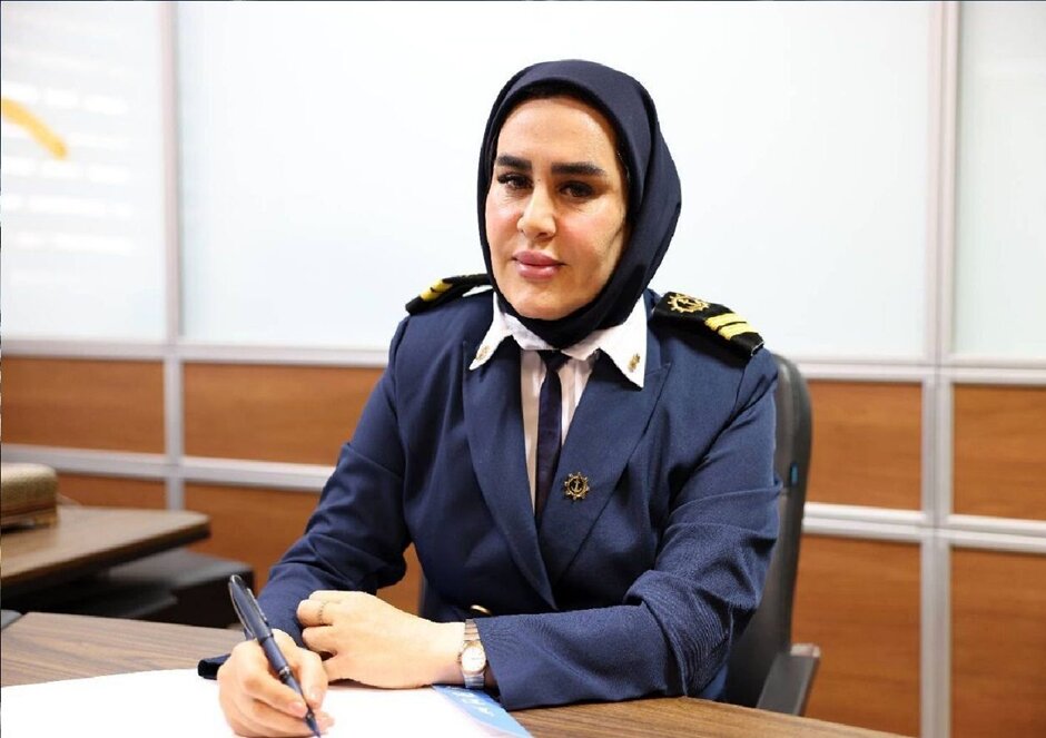 اولین افسر دریانورد زن خوزستان گواهینامه دریافت کرد