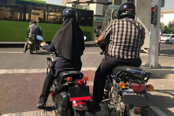 ببینید | صدور گواهینامه موتورسیکلت زنان در دستور کار است