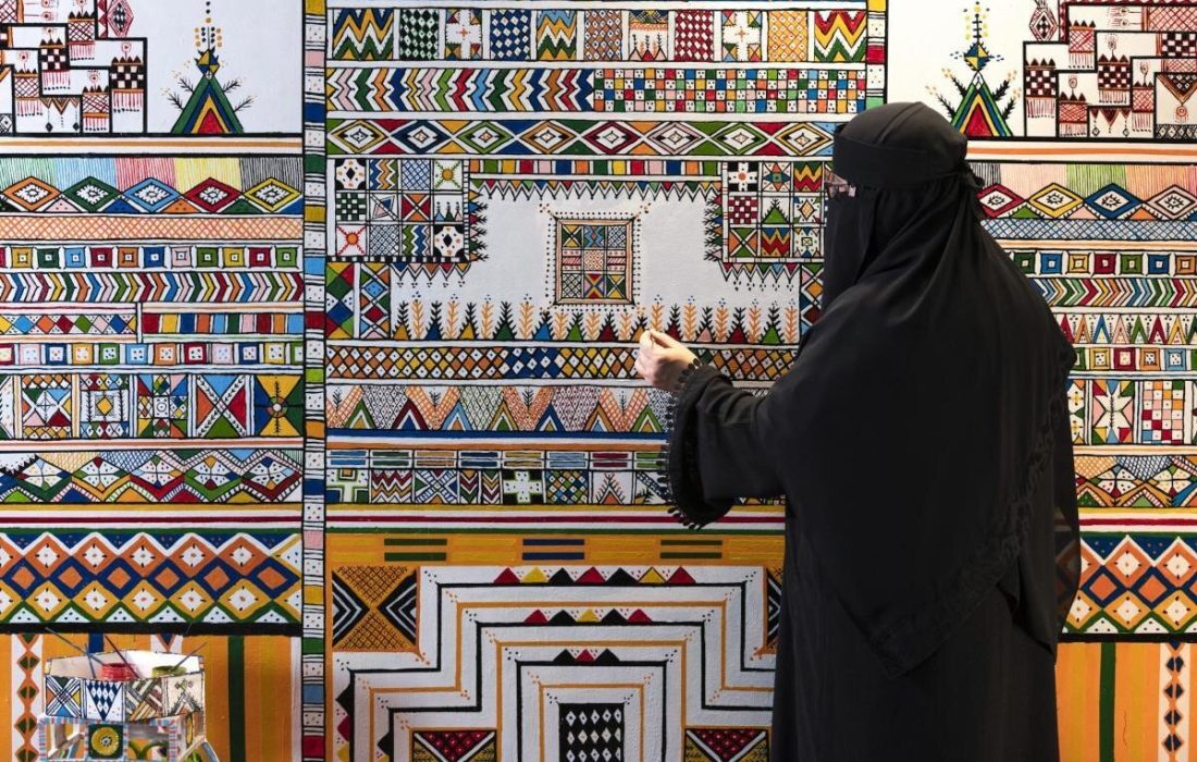 زنان، قلم و اعتراض: تحول فرهنگی در قلب عربستان/ نقش شاهزاده ها در تحولات هنری چقدر است؟