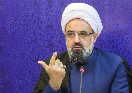 ماجرای برقع زدن زنان در زمان هخامنشیان/ بازخوانی واکنش طاهری آکردی به خوانندگی یک زن در کاروانسرا