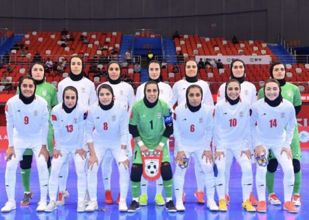 تساوی زنان فوتسالیست ایران و لهستان