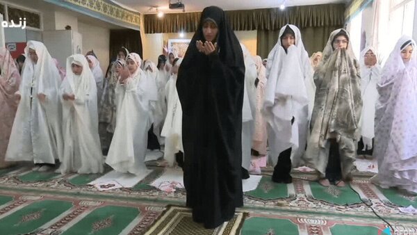 شرط مهم برای امام جماعت زن که کمتر میدانیم